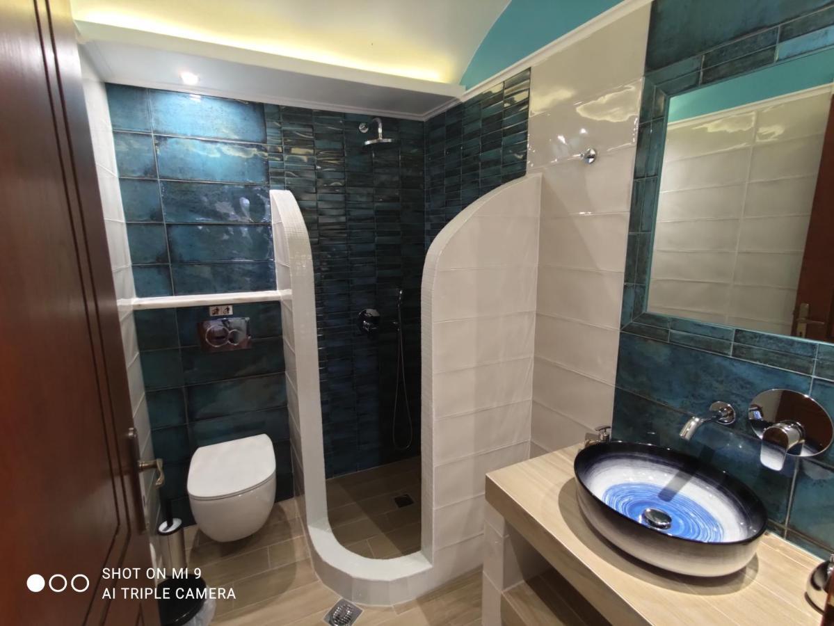 Leonidas Apartments Kamári Екстериор снимка