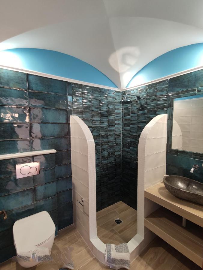 Leonidas Apartments Kamári Екстериор снимка