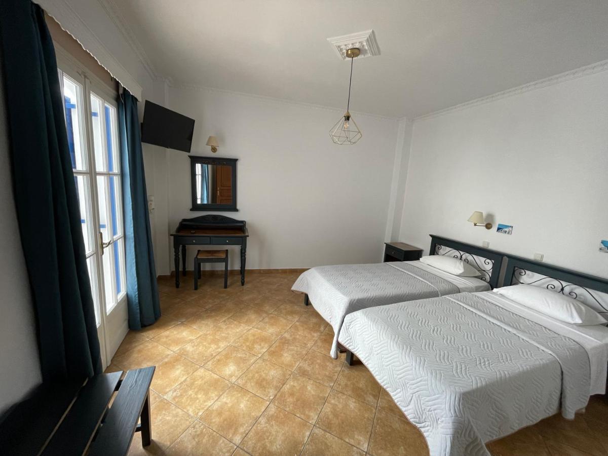 Leonidas Apartments Kamári Екстериор снимка