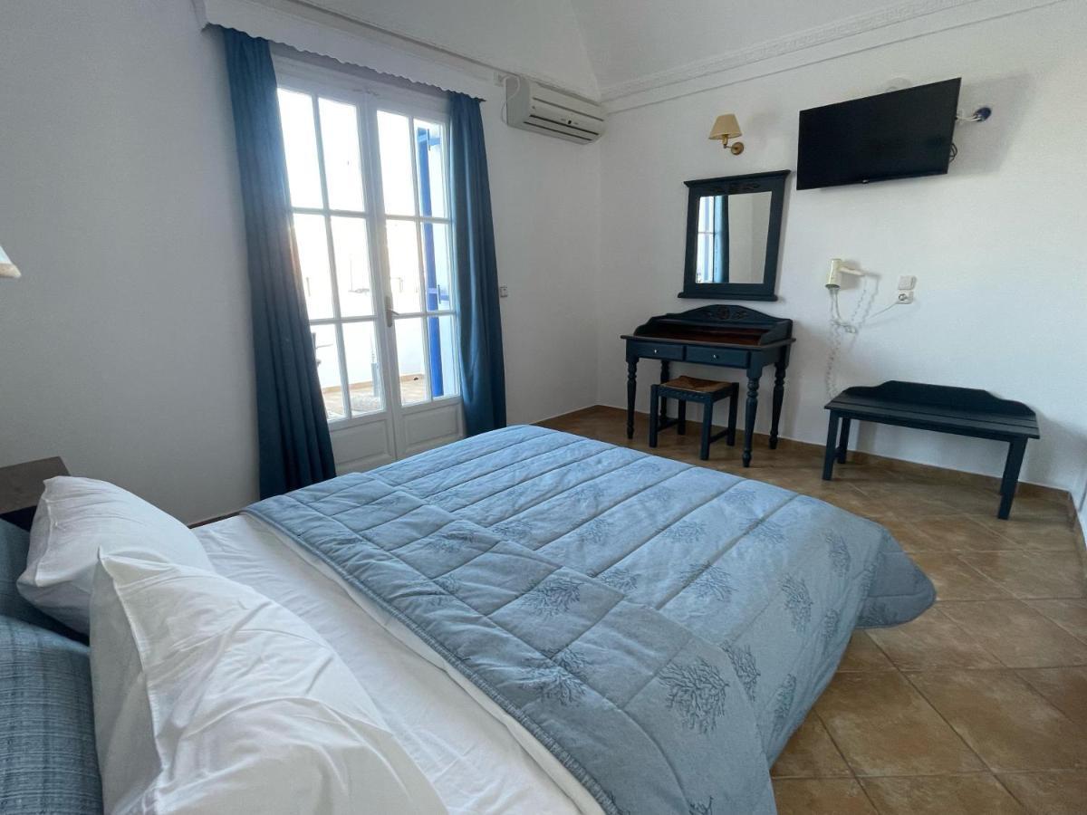Leonidas Apartments Kamári Екстериор снимка